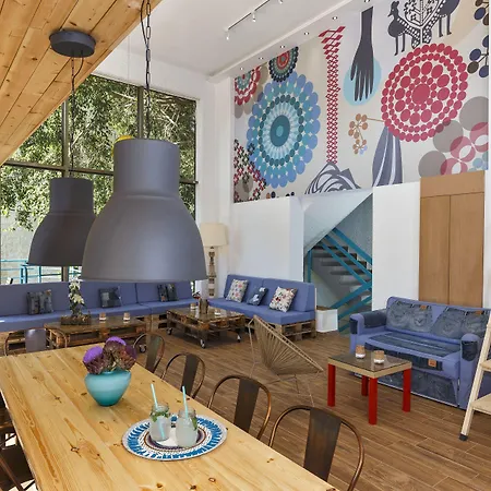 STAY Rhodes HoStel&Bar-2